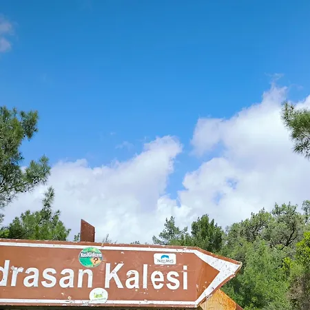 Kapsül Otel Litost Cafe Adrasan